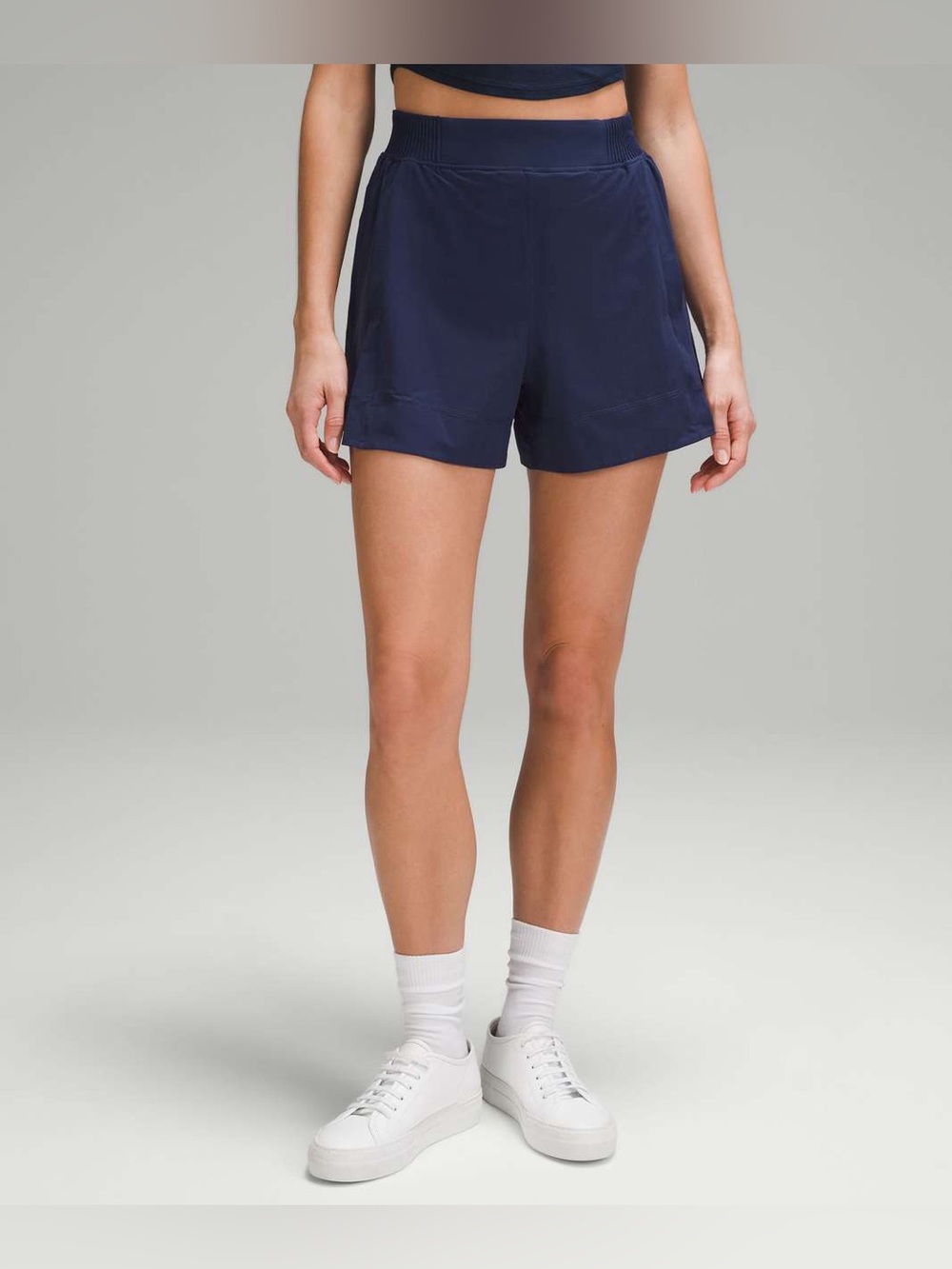 Lululemon Stretch Woven Relaxed-Fit High-Rise Short 4” in Night Sea (Navy), S